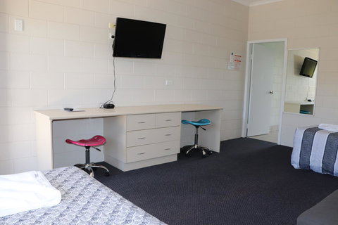YAL Cairns - A Motel That Makes A Difference - Kempsey Accommodation 21