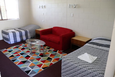 YAL Cairns - A Motel That Makes A Difference - Kempsey Accommodation 3