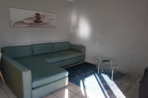 YAL Cairns - A Motel That Makes A Difference - Kempsey Accommodation 22