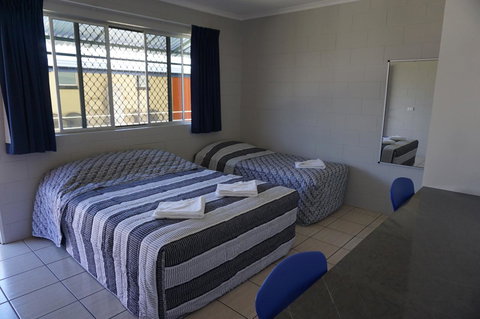 YAL Cairns - A Motel That Makes A Difference - Kempsey Accommodation 30