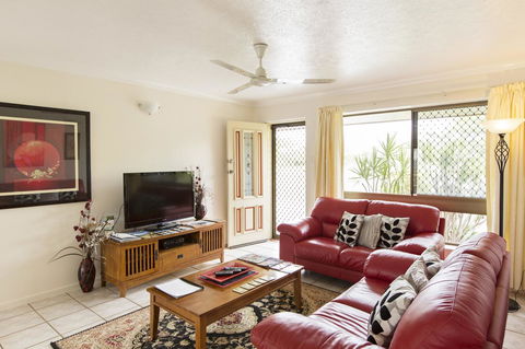 Marcol Place Holiday Apartments - Kempsey Accommodation 15
