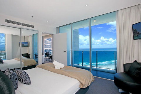 Number 1 H Residences - WiFi, Parking & More By Gold Coast Holidays - Kempsey Accommodation 8
