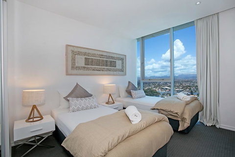 Number 1 H Residences - WiFi, Parking & More By Gold Coast Holidays - Kempsey Accommodation 4