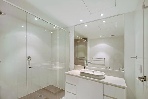 Number 1 H Residences - WiFi, Parking & More By Gold Coast Holidays - Kempsey Accommodation 12
