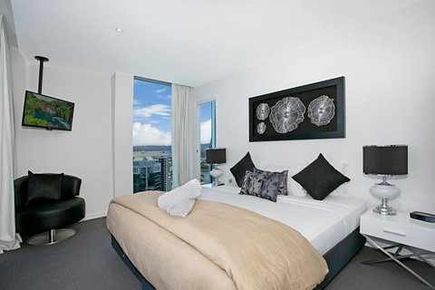 Number 1 H Residences - WiFi, Parking & More By Gold Coast Holidays - Kempsey Accommodation 7