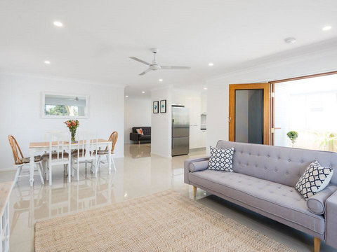 Briz Stays - Whites Road - Kempsey Accommodation 11