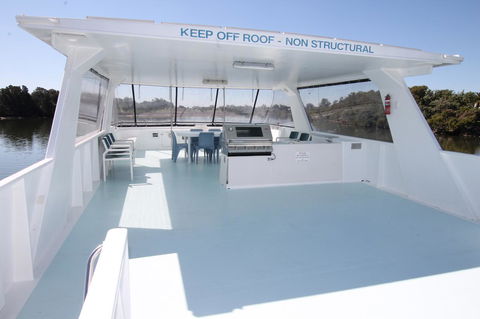 Coomera Houseboats - Kempsey Accommodation 13