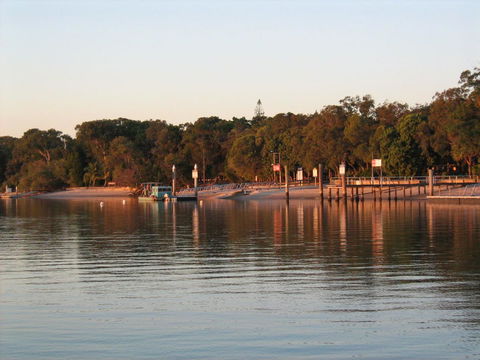 Coomera Houseboats - Kempsey Accommodation 2