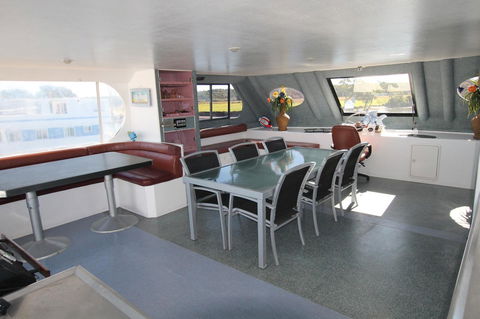 Coomera Houseboats - Kempsey Accommodation 20