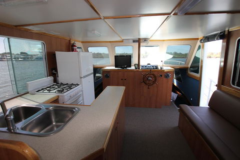 Coomera Houseboats - Kempsey Accommodation 1