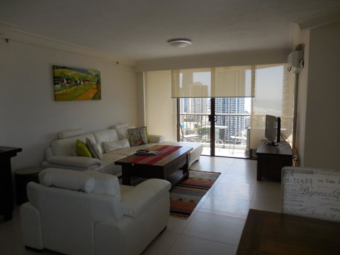 Surfers Century Oceanside Apartments - Kempsey Accommodation 40