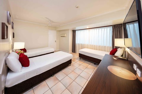 Hides Hotel - Kempsey Accommodation 9