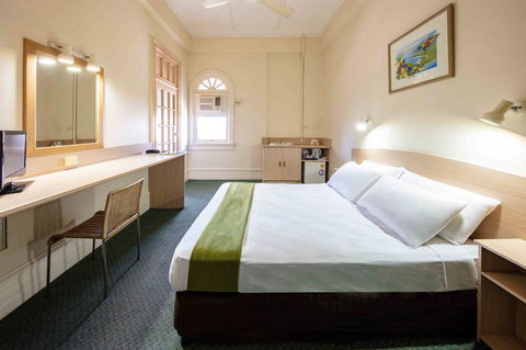 Hides Hotel - Kempsey Accommodation 16