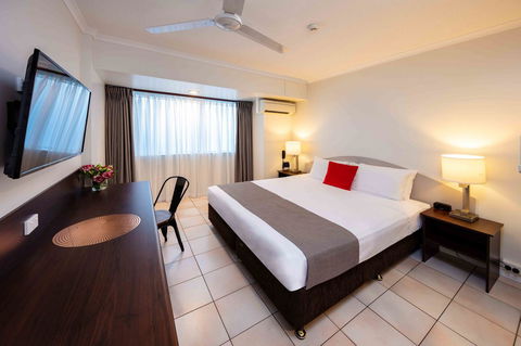 Hides Hotel - Kempsey Accommodation 0