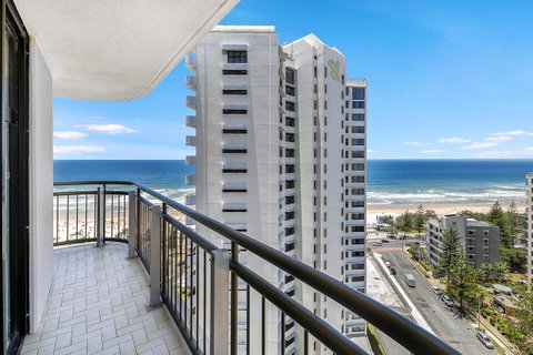 Beachcomber Holiday Apartment - Kempsey Accommodation 12