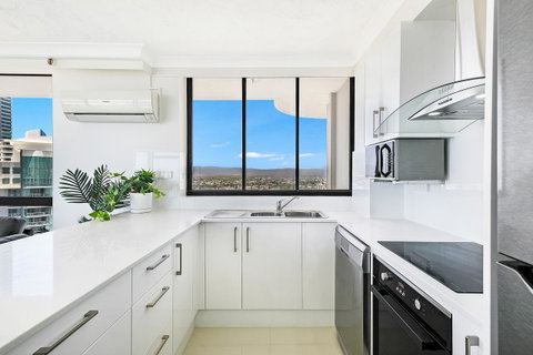 Beachcomber Holiday Apartment - Kempsey Accommodation 8
