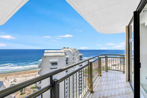 Beachcomber Holiday Apartment - Kempsey Accommodation 4