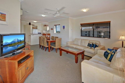 Raffles Mooloolaba - Kempsey Accommodation 8