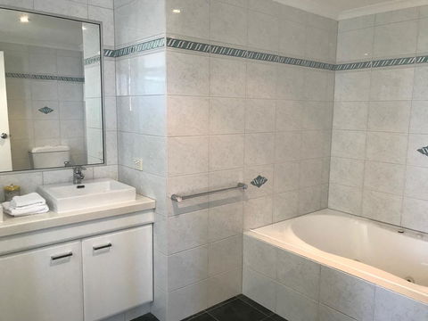 Rainbow Bay Resort Holiday Apartments - Kempsey Accommodation 5