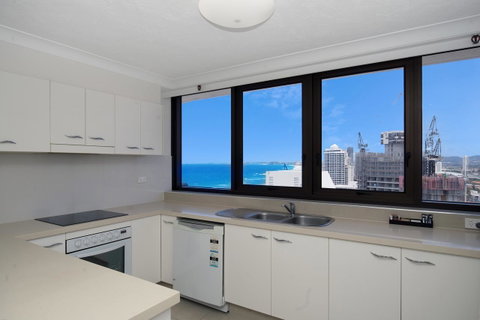 Surfers Aquarius On The Beach - Kempsey Accommodation 25