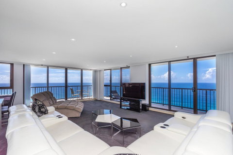 Surfers Aquarius On The Beach - Kempsey Accommodation 7