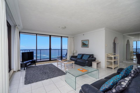 Surfers Aquarius On The Beach - Kempsey Accommodation 41