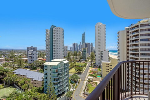 Surfers Aquarius On The Beach - Kempsey Accommodation 32