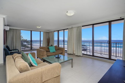 Surfers Aquarius On The Beach - Kempsey Accommodation 26
