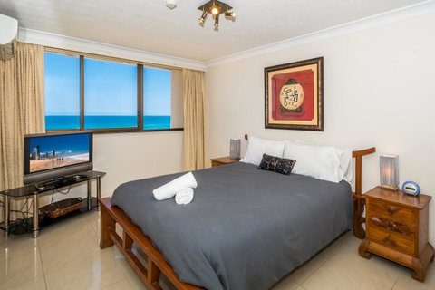 Breakers North Absolute Beachfront Apartments - Official - Kempsey Accommodation 21