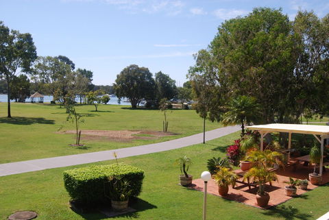 Regency Waterfront Noosa - Kempsey Accommodation 14