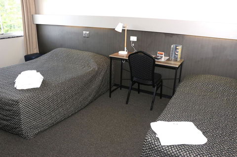 Brighton Hotel - Kempsey Accommodation 3