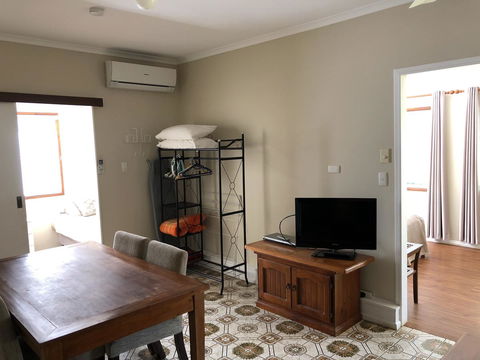 Montville Holiday Apartments - Kempsey Accommodation 16