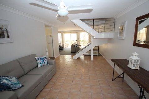Waters Edge - Kempsey Accommodation 2