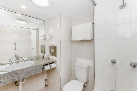 Waters Edge The Strand - Kempsey Accommodation 2