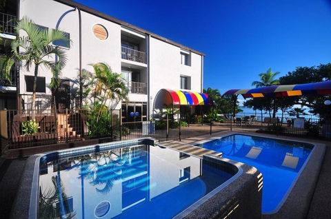 Waters Edge The Strand - Kempsey Accommodation 0