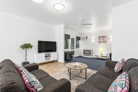Wattle Grove Villa - Kempsey Accommodation 3