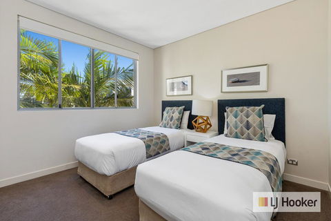 WAVE CULTURE 1204 - BEACH BLISS - Kempsey Accommodation 1