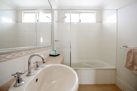 Wavecrest Village & Tourist Park - Kempsey Accommodation 3