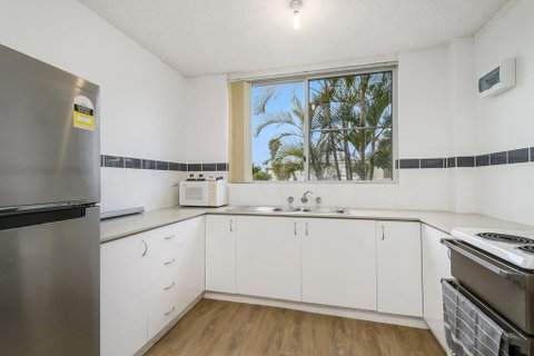 WAVES ON MAIN, 4/1 MAIN STREET - Kempsey Accommodation 1