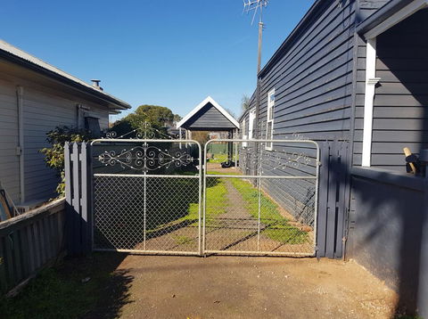 Welcome Stranger Cottage - Kempsey Accommodation 2