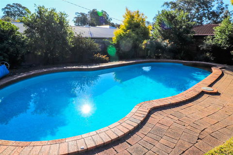 Wemberley Lakehouse - Kempsey Accommodation 1