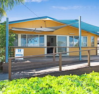 Wheelchair Friendly with water views - Welsby Pde Bongaree - Kempsey Accommodation