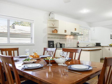 Whispering Waves - Relaxing Beach House - Kempsey Accommodation 3