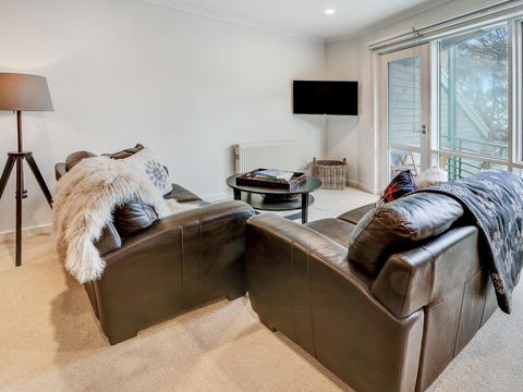 Whistler 5 - Kempsey Accommodation 2