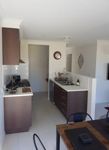 White Caps B - New Styles & Spacious Home - Kempsey Accommodation 2