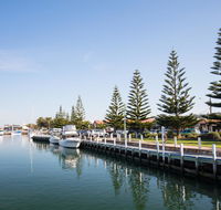 White Caps B - New Styles  Spacious Home - Kempsey Accommodation