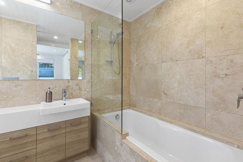 White Sands One - Kempsey Accommodation 3