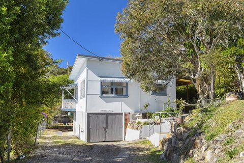 Whitecaps, 26 East Street - Kempsey Accommodation 0