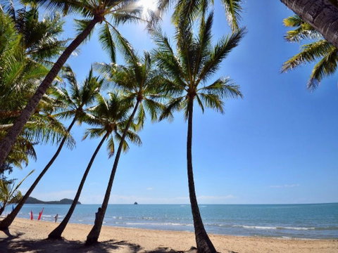 Whitehouse - Palm Cove - Kempsey Accommodation 3