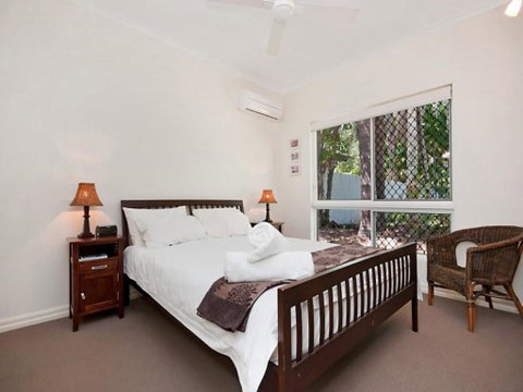 Whitehouse - Palm Cove - Kempsey Accommodation 1